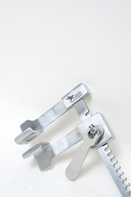 FINOCHIETTO RETRACTOR